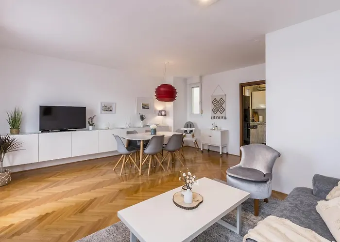 Summer Spot Centar * ספליט